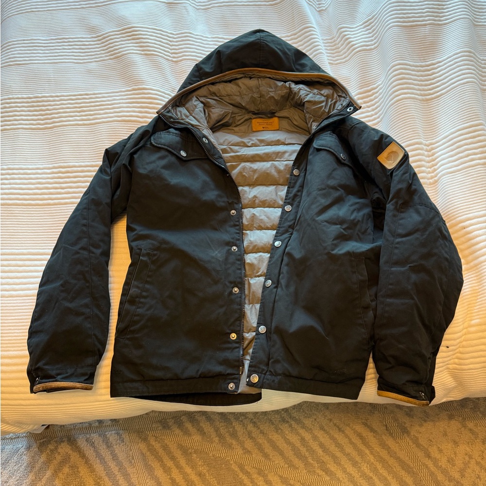 Fjallraven Greenland No. 1 Down Jacket - Mens Medium - Black/Mountain Grey